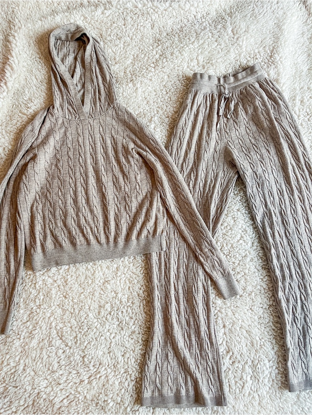 Uniqlo Cozy Cable Knit Hoodie & Pants Set - Taupe Size Small